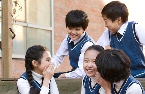 如何正确引导青春期女儿（二）