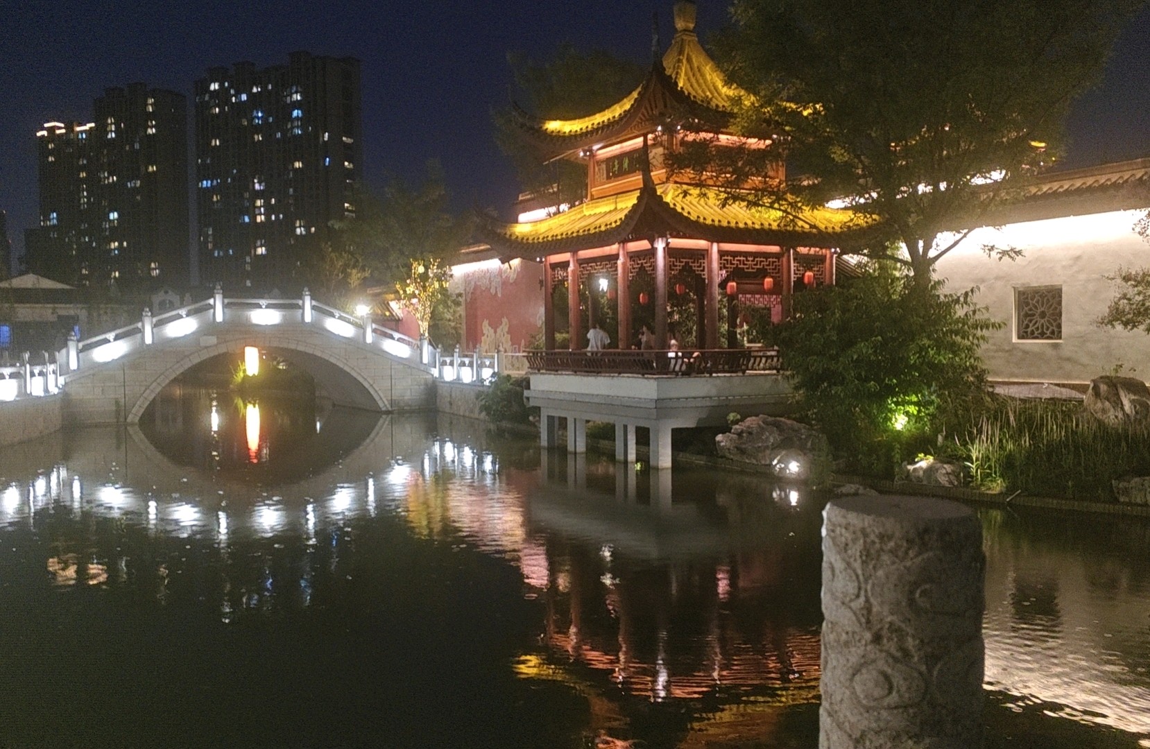 想摆脱不幸福的婚姻该怎么办？