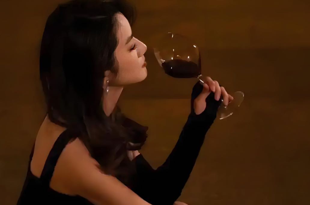 时间的伪命题：失恋治愈中的时间神话与主体觉醒