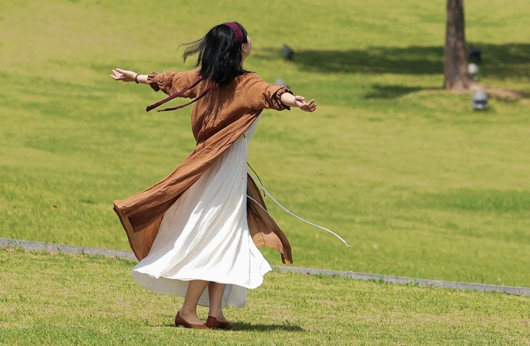 4步解锁「真正爱自己」：停止外求，向内生长