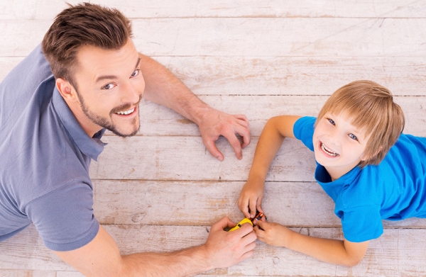 孩子写作业拖拉：“5分钟启动法”+三维策略，3天告别催骂内耗