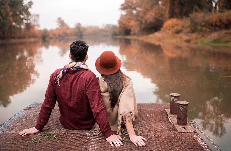 当恋爱遇见原生印记：解锁不重复过往的相爱方式