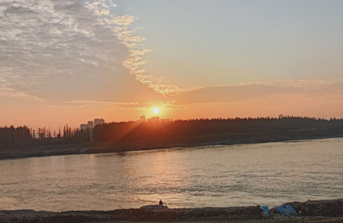 三招破冰，当小情侣发生冷战时，如何应对