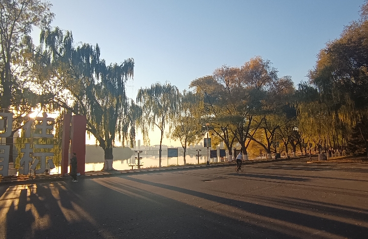 两性沟通里“情绪ABC理论”：为什么同一件事，你们会吵起来