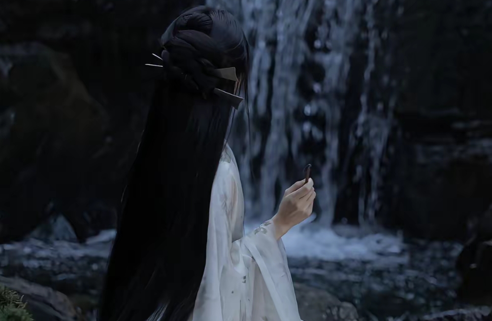 🌦️ 关系的“季节”：掌握中年婚姻的周期性变化规律 🌦️