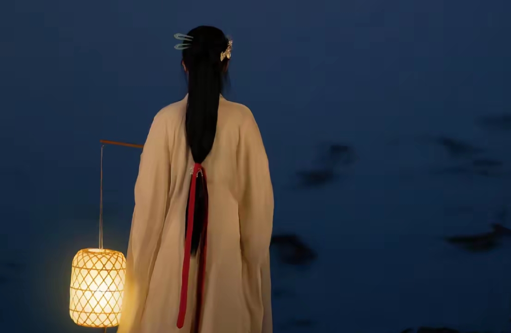 ⚙️ 当沉默成为习惯：打破中年关系的“情感惰性” ⚙️