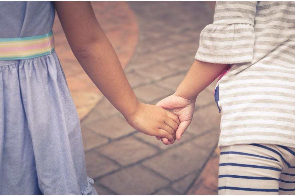 异地恋如何用用心经营，抵御第三者的“趁虚而入”