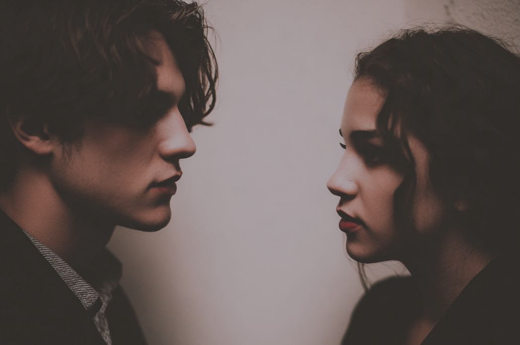 回避型依恋的定义、特征、成因及应对之道