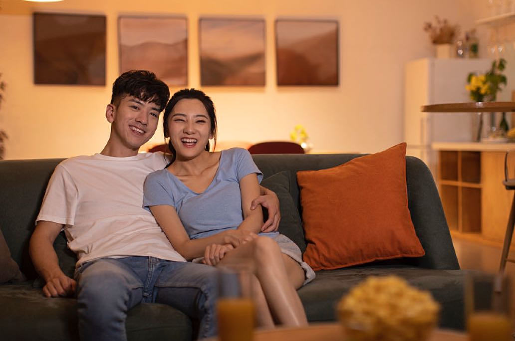 多元语境下的现代婚姻：制度变迁、实践困境与未来重构