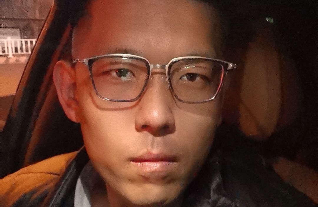 🔄 情感翻译家：当你们说着同一语言，却听不懂彼此