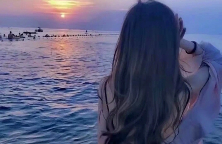 如何应对家人或朋友对伴侣的负面评价？