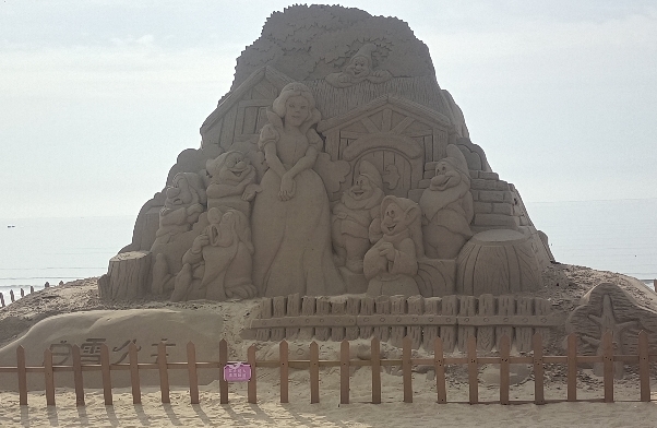 后妈与孩子的相处之道：用真心换真心，搭起的桥梁