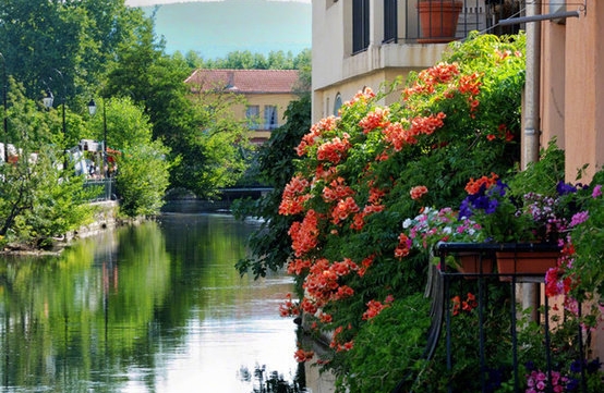 夫妻三观不合，如何改善？