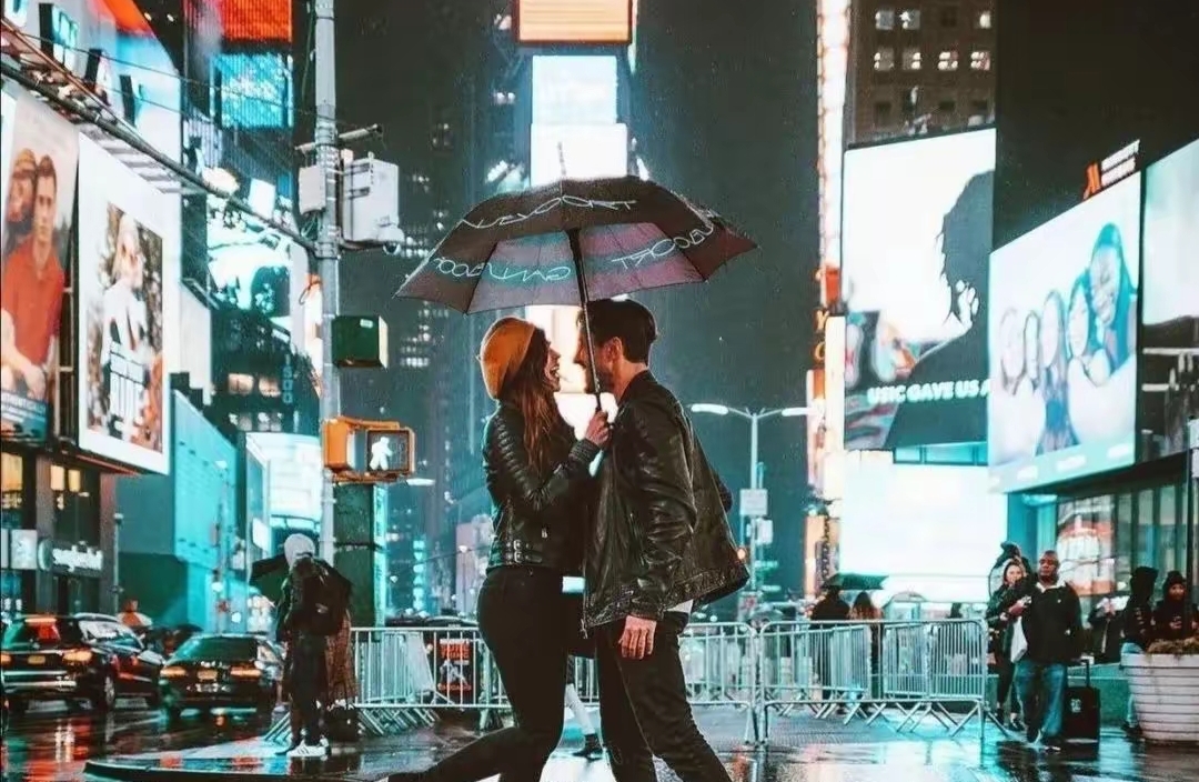 发现丈夫出轨后的理性应对：在伤痛中保持清醒的实用指南