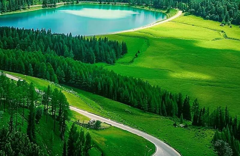 感情都是阶段性的，学会接纳才会长久