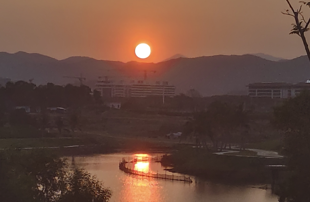 在恋爱关系中遇到分分合合的感情怎么办？