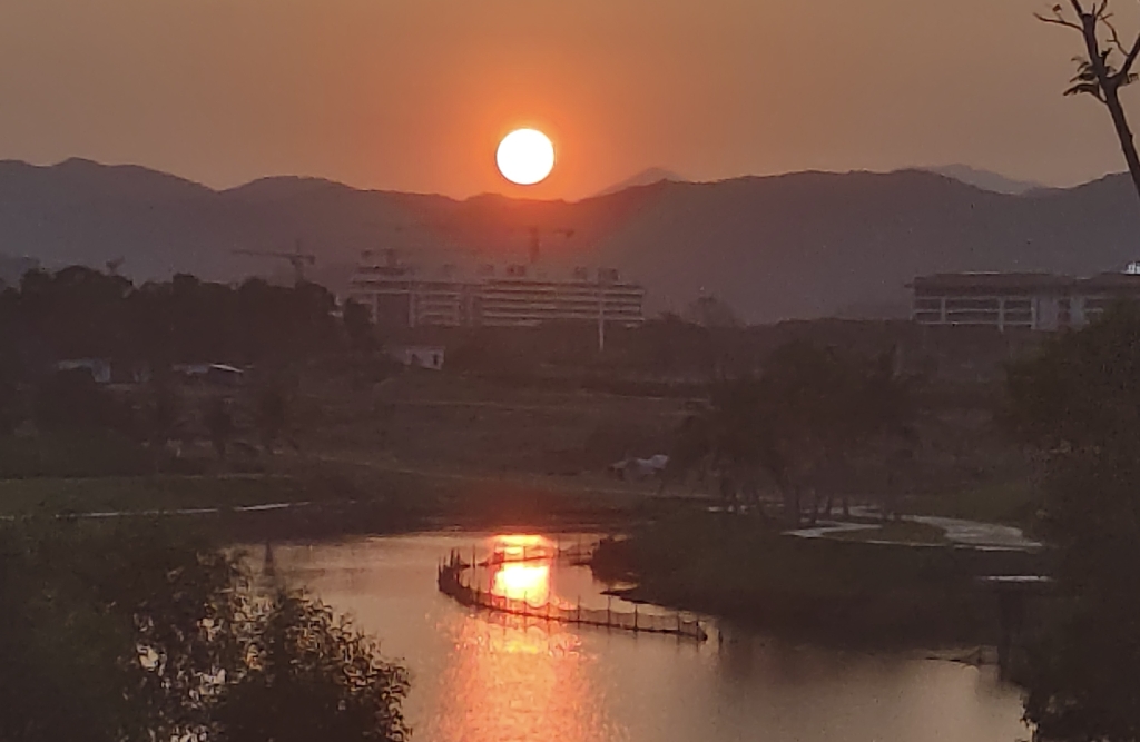在原生家庭的成长中，长期受到否定，打压，怎样完成自我突破！！