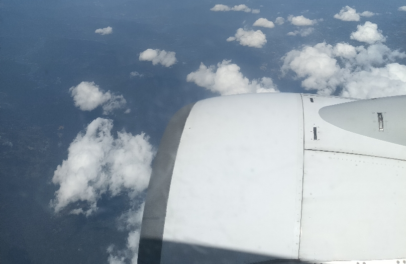 如何在工作中高效管理多任务并减少压力？