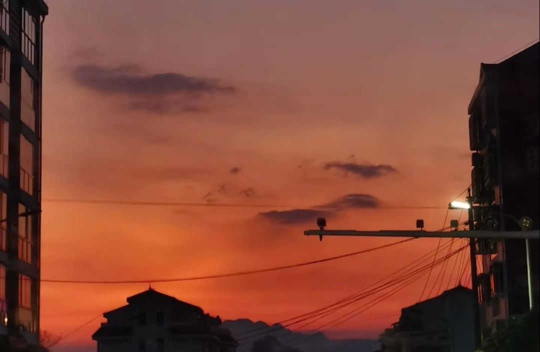 如何在感情里不卑微？